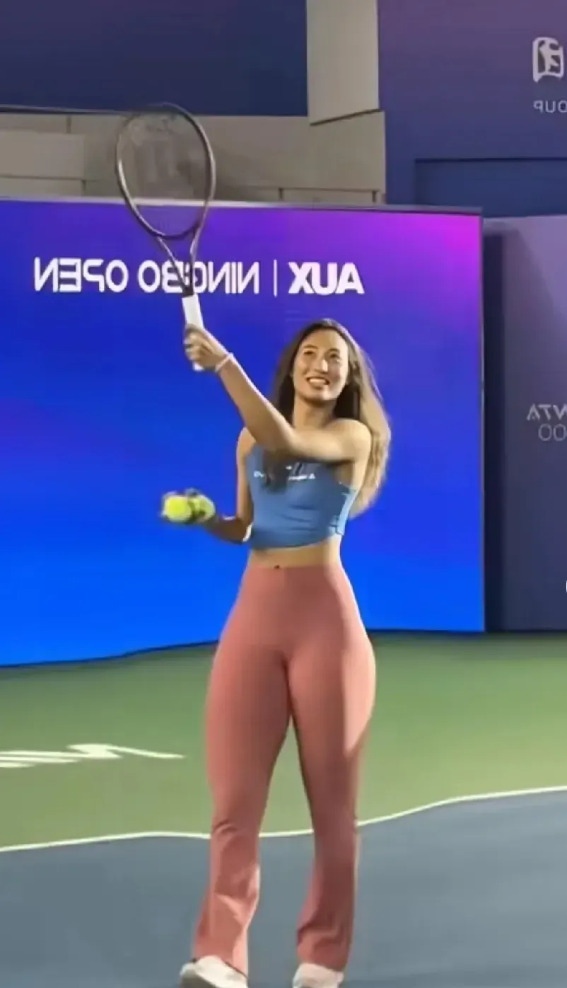 九游APP下载关于阿扎伦卡重返赛场，出色防守首场状态出色，巴塞罗那观众沸腾！的信息