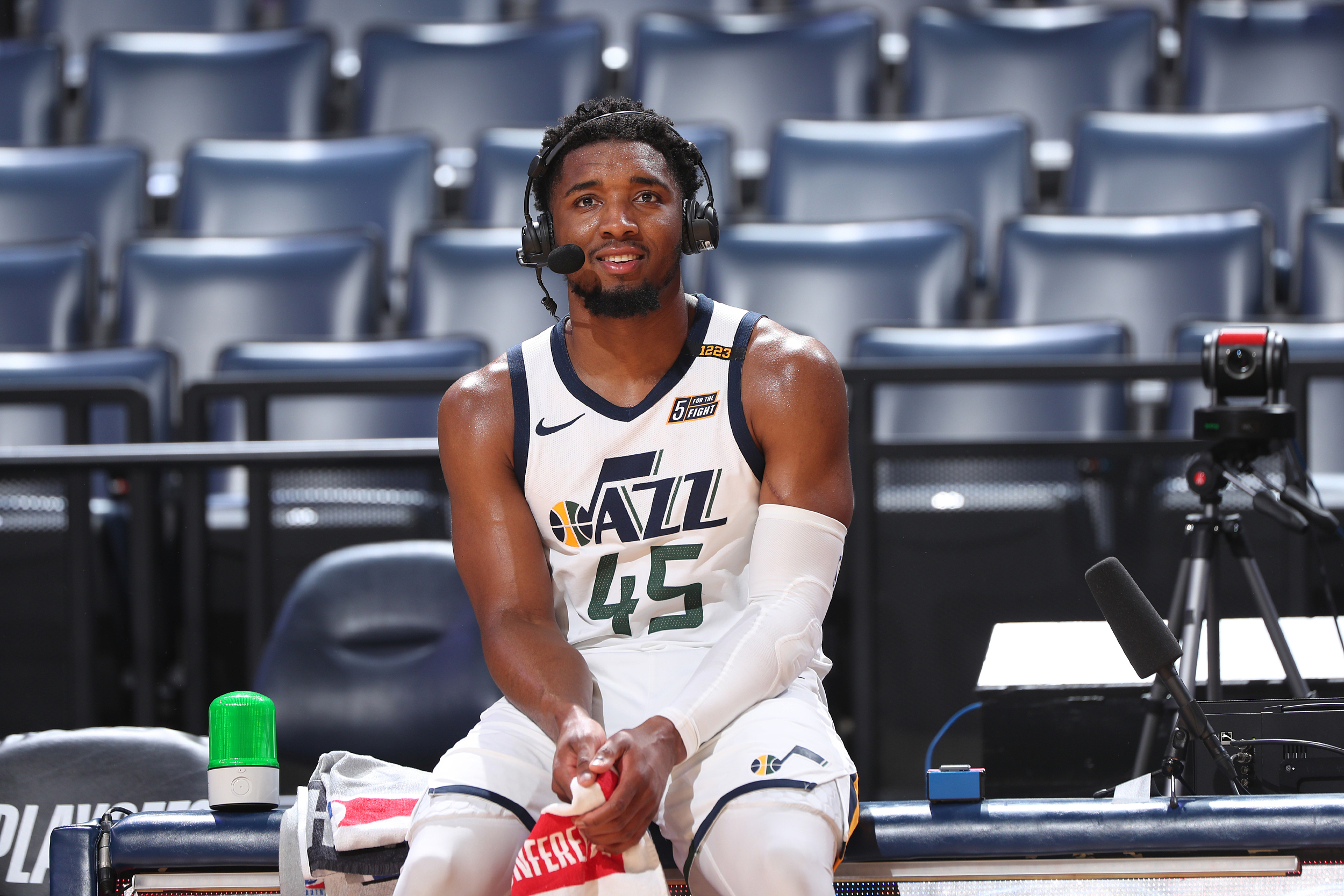 加时末段休斯敦火箭备战国王杯奥兰多魔术围绕NBA季后赛迎来里程碑，成都蓉城加时末段战术微调看傻球迷的简单介绍